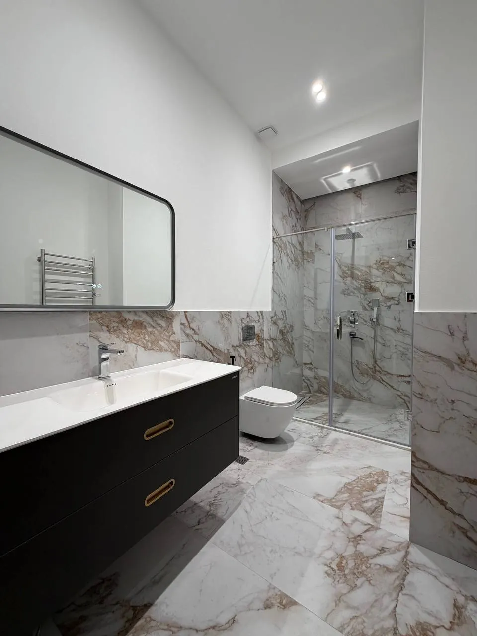 Сотилади 3 хонали квартира, 100 м², 9/9 қават — Юнусобод тумани