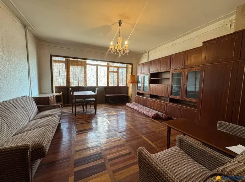Продаётся 3-комнатная квартира, 85 м², 2/9 этаж — Мирзо-Улугбекский район