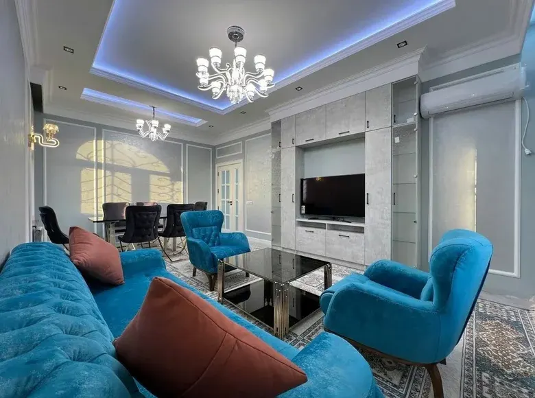 Ijaraga beriladi 6 xonali kvartira, 200 m², 8/9 qavat — Mirzo Ulugʻbek tumani