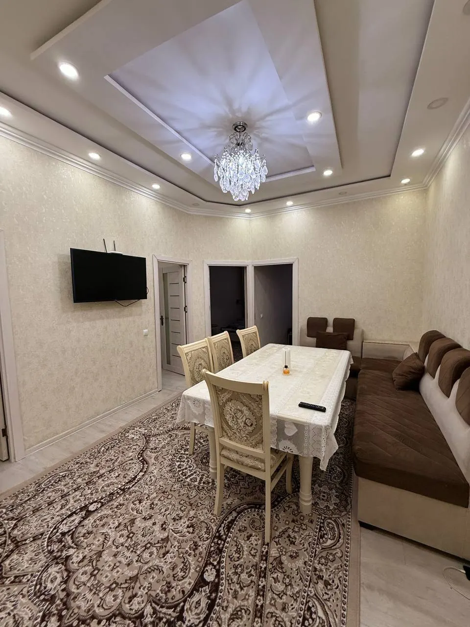 Сотилади 3 хонали квартира, 140 м², 1/4 қават — Мирзо Улуғбек тумани