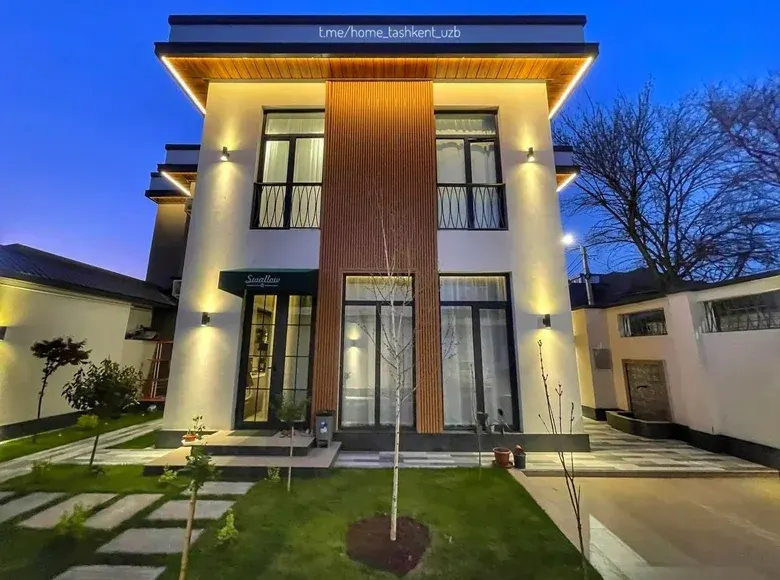 Сотилади 6 хонали ҳовли уй, 3 сотих, 300 м² — Миробод тумани