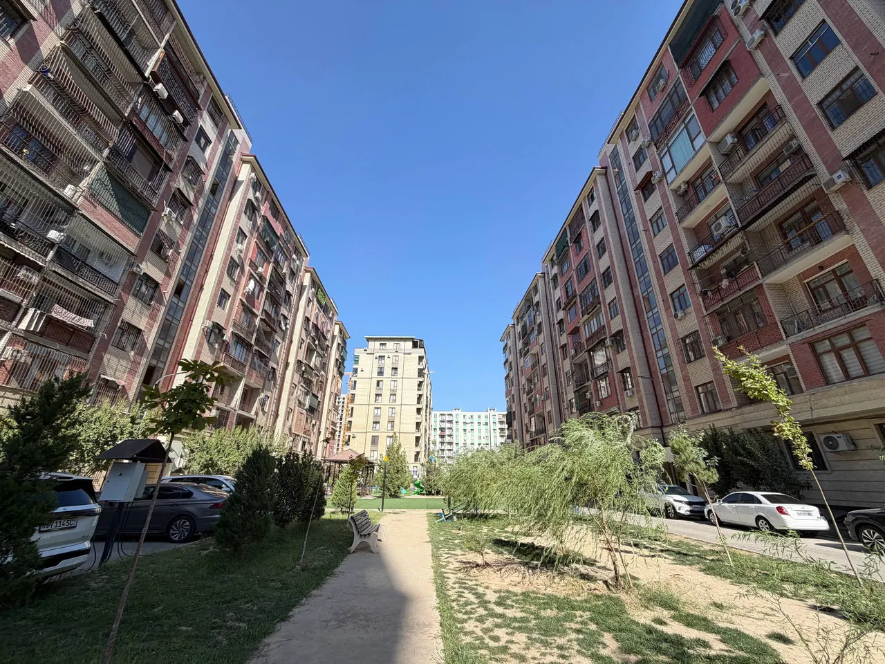 Sotiladi 4 xonali kvartira, 72 m², 4/9 qavat — Yashnobod tumani