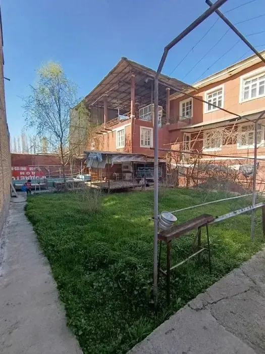 Сдаётся 12-комнатный дом, 6 сот., 2 этажа — Бектемирский район