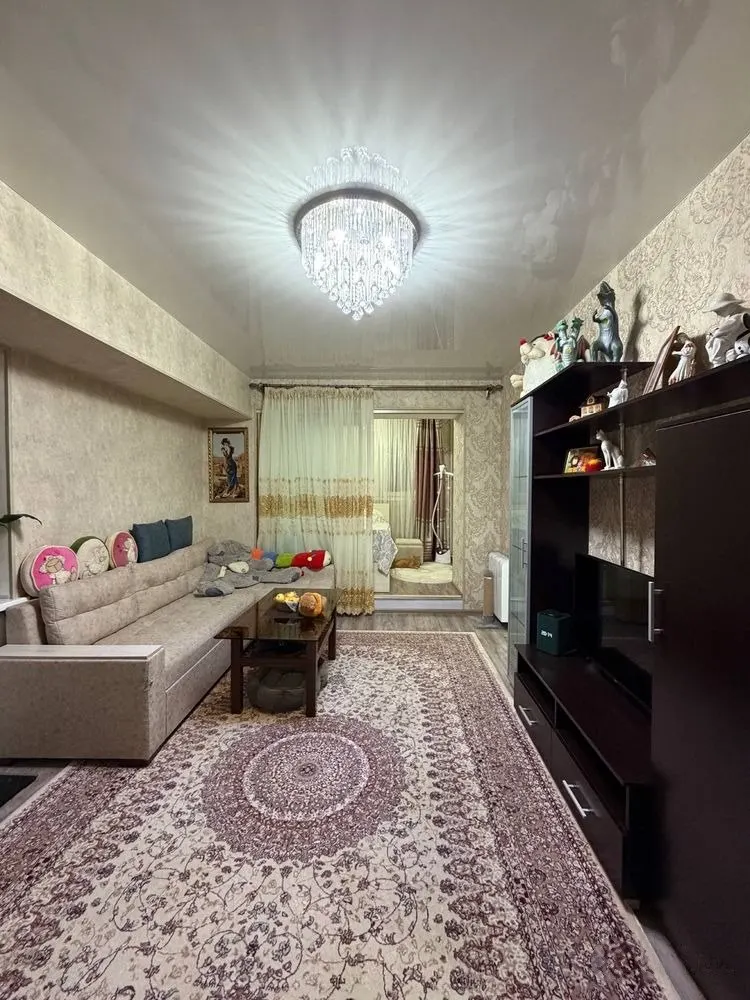 Sotiladi 2 xonali kvartira, 42 m², 2/4 qavat — Mirzo Ulugʻbek tumani