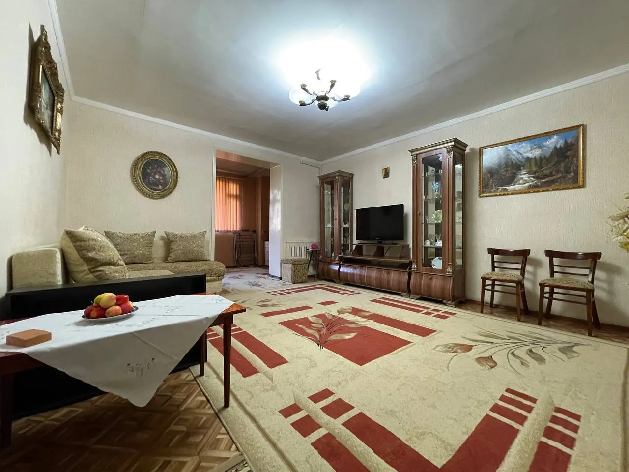 Сотилади 2 хонали квартира, 70 м², 2/4 қават — Чилонзор тумани