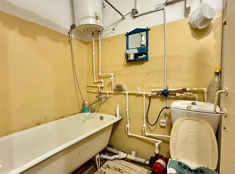 Продаётся 1-комнатная квартира, 33 м², 4/4 этаж — Фергана
