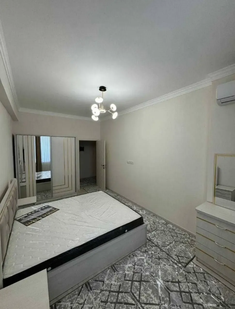 Сдаётся 1-комнатная квартира, 37 м², 3/9 этаж — Алмазарский район