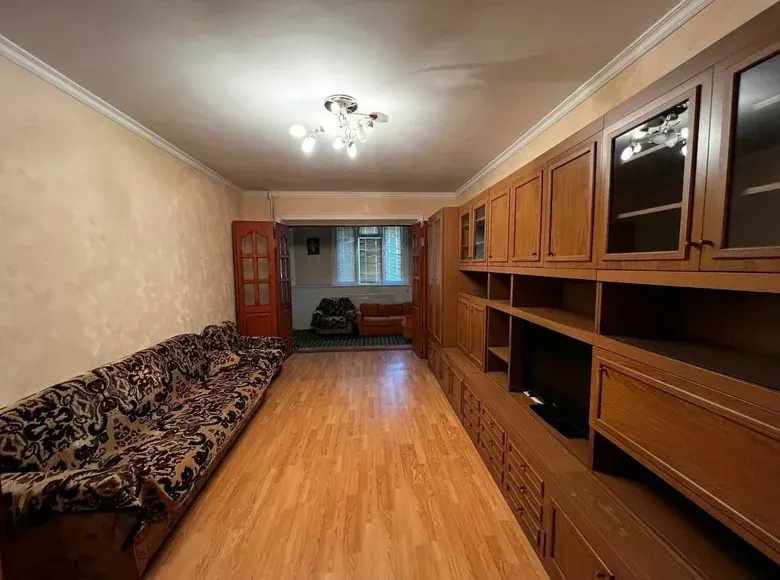 Сотилади 3 хонали квартира, 75 м², 2/4 қават — Миробод тумани