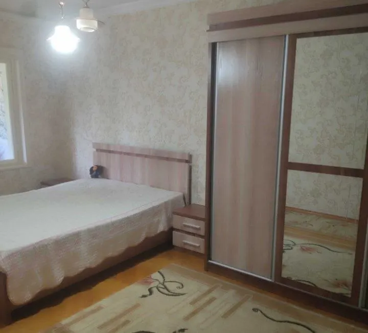 Сдаётся 3-комнатная квартира, 65 м², 1/4 этаж — Мирзо-Улугбекский район