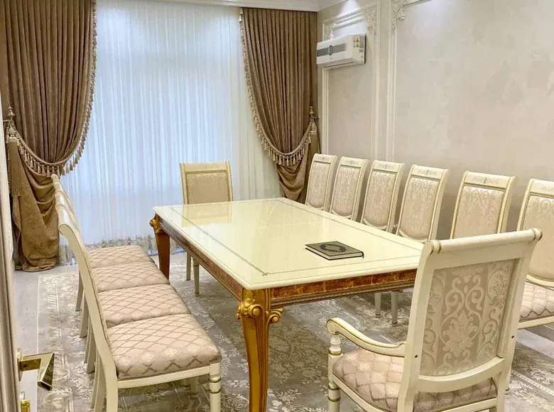 Продаётся 3-комнатная квартира, 100 м², 6/10 этаж — Юнусабадский район