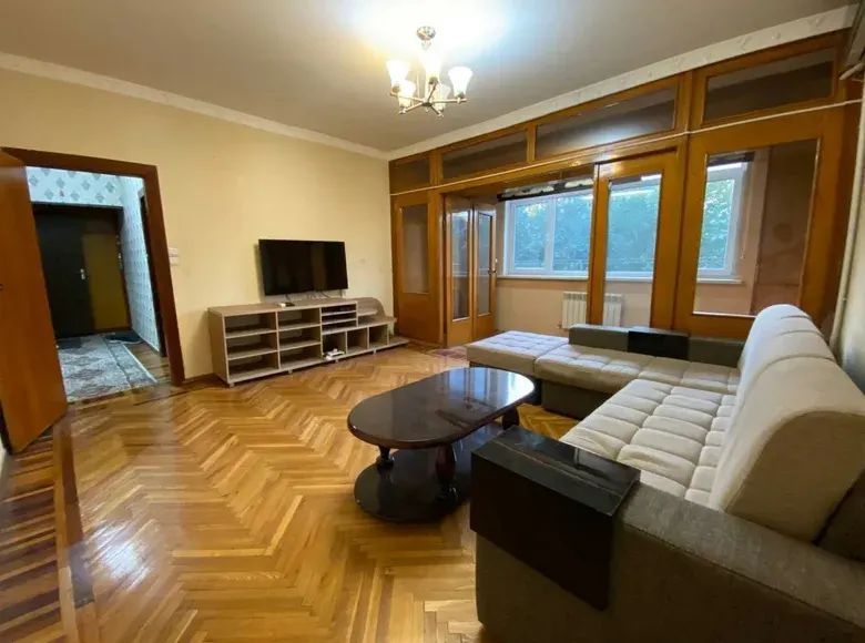 Сотилади 4 хонали квартира, 82 м², 2/4 қават — Чилонзор тумани