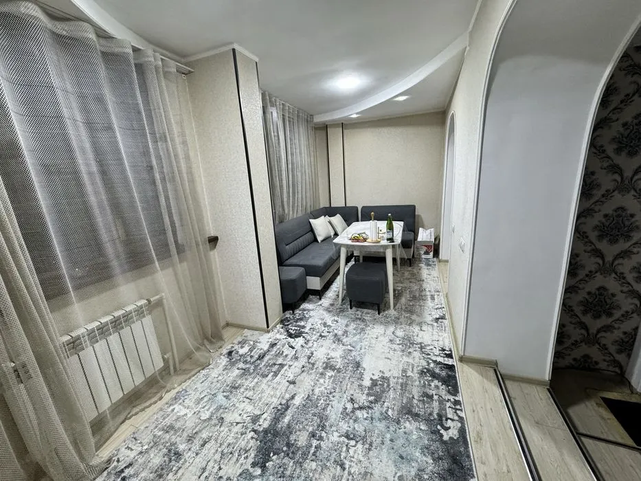 Сдаётся 2-комнатная квартира, 60 м², 4/5 этаж — Яккасарайский район
