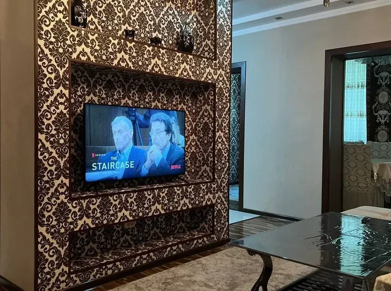 Сдаётся 2-комнатная квартира, 77 м², 2/5 этаж — Мирзо-Улугбекский район