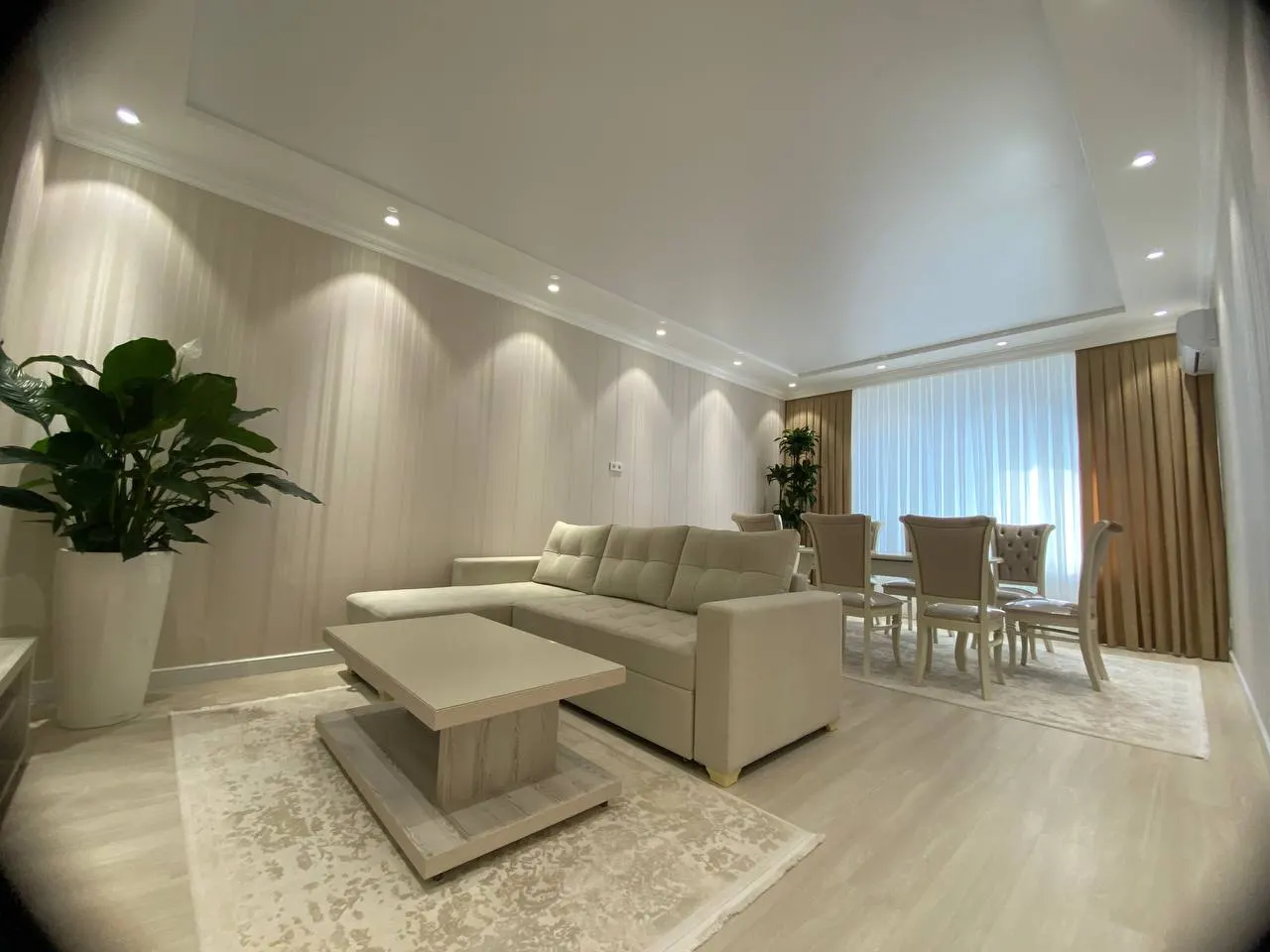 Ижарага берилади 4 хонали квартира, 135 м², 8/12 қават — Миробод тумани