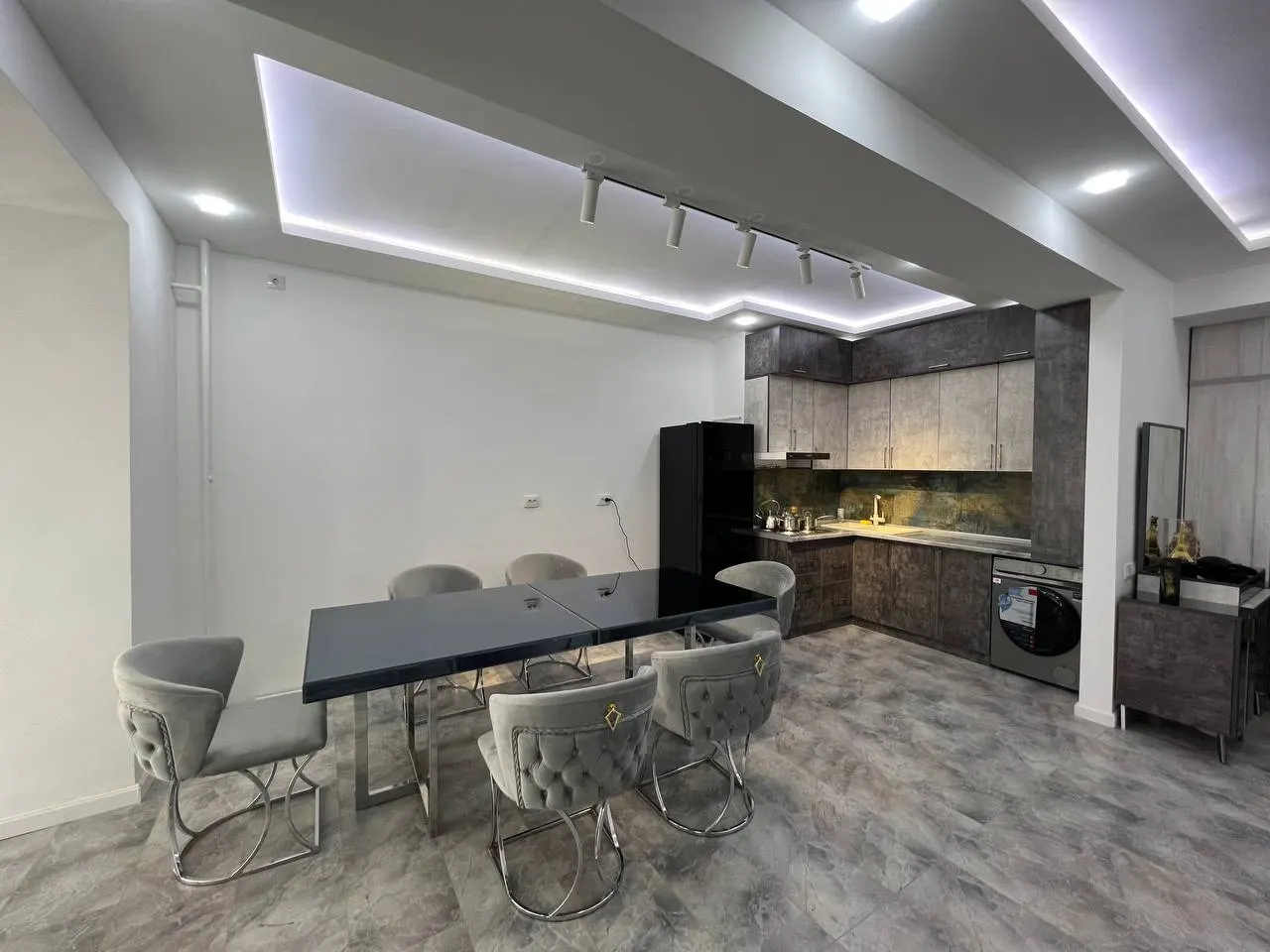 Ijaraga beriladi 2 xonali kvartira, 77 m², 5/9 qavat — Yakkasaroy tumani