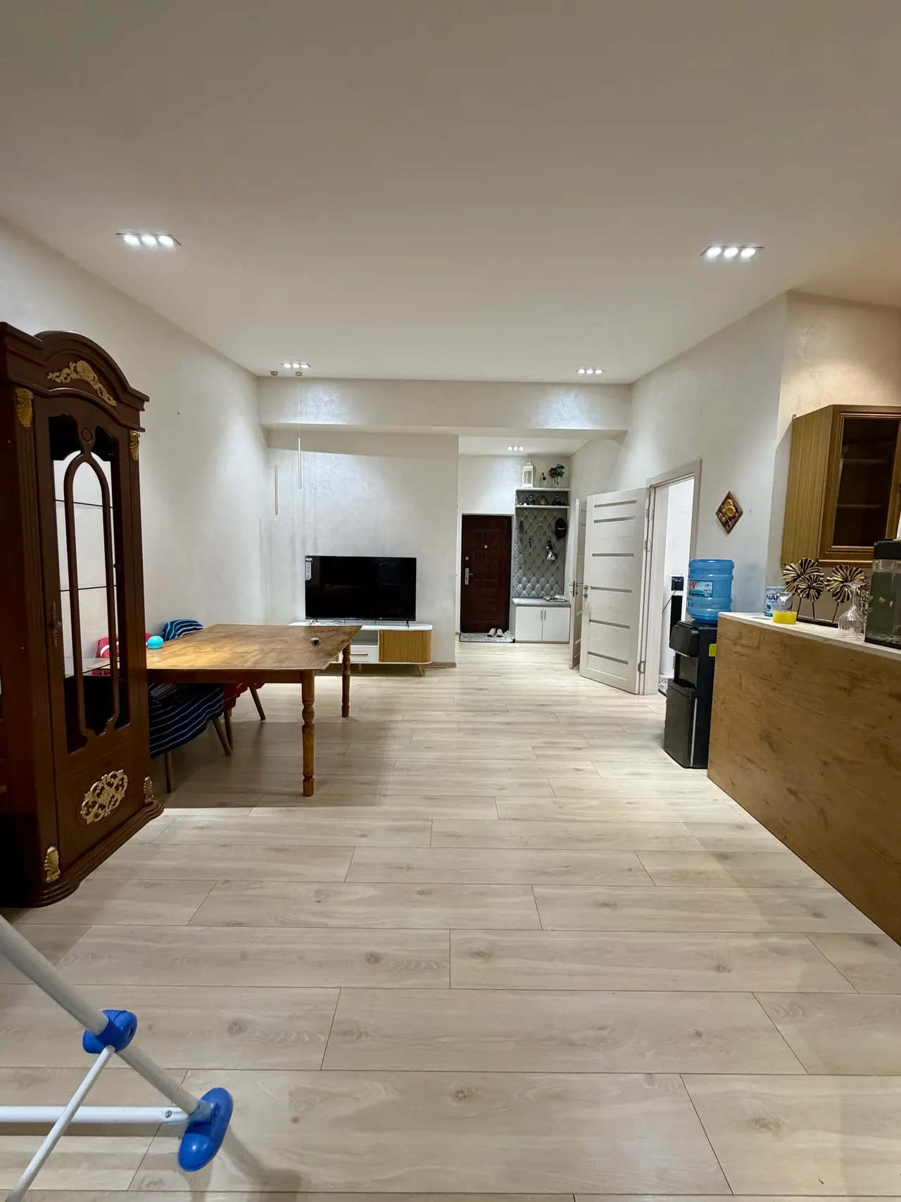 Sotiladi 3 xonali kvartira, 74 m², 3/3 qavat — Yunusobod tumani