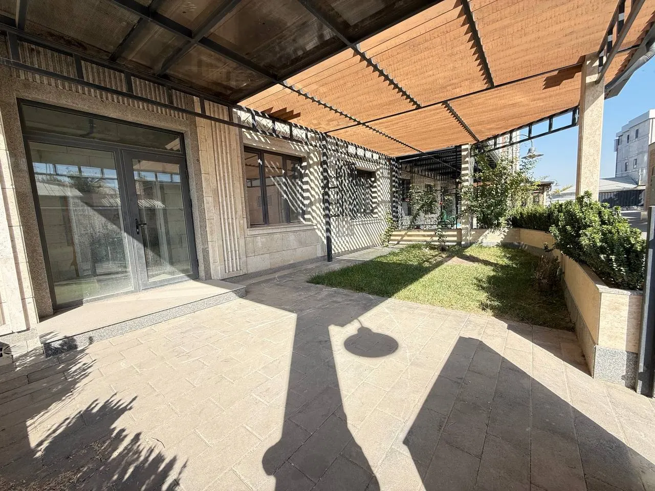 Продаётся 3-комнатная квартира, 85 м², 1/9 этаж — Шайхантахурский район