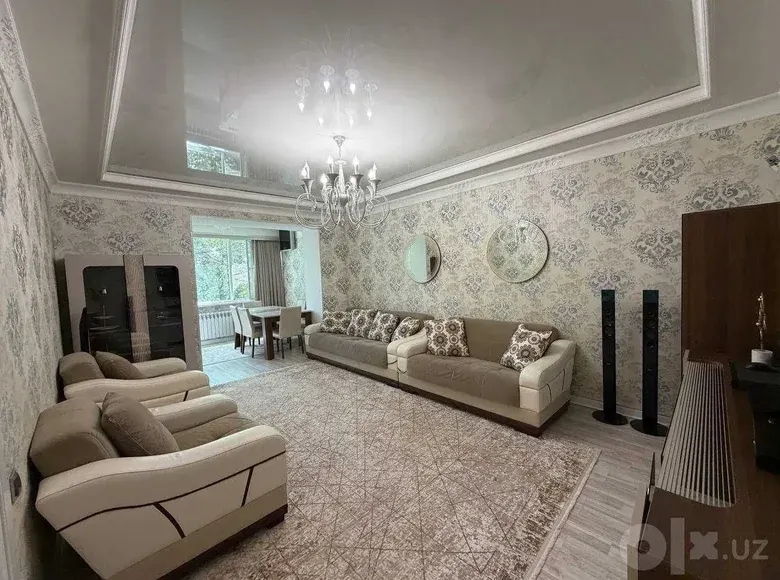 Sotiladi 3 xonali kvartira, 90 m², 4/4 qavat — Mirzo Ulugʻbek tumani