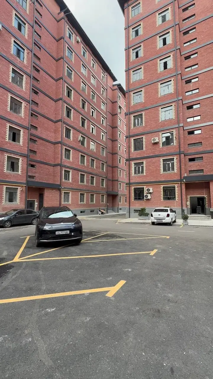 Продаётся 2-комнатная квартира, 65 м², 9/9 этаж — Учтепинский район