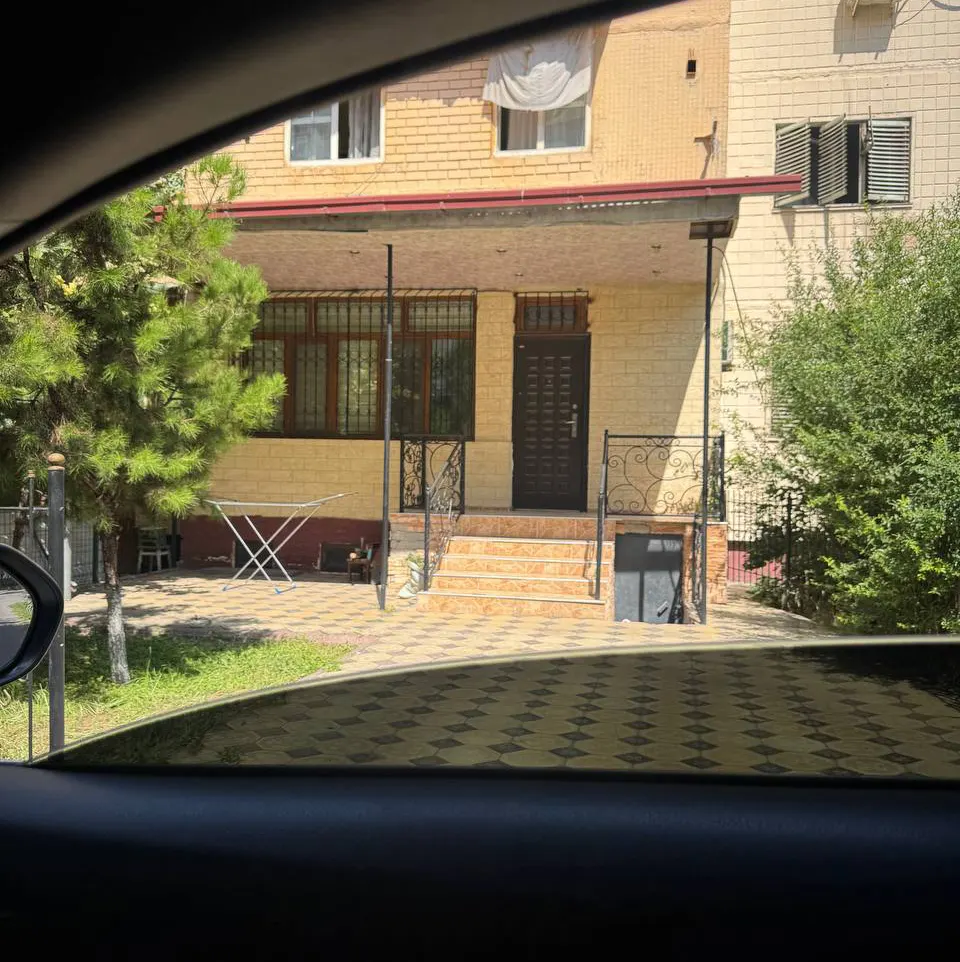 Сотилади 2 хонали квартира, 68 м², 1/4 қават — Юнусобод тумани