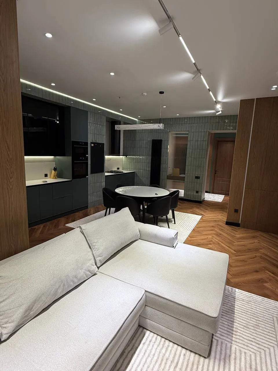Сдаётся 2-комнатная квартира, 85 м², 21/25 этаж — Мирзо-Улугбекский район