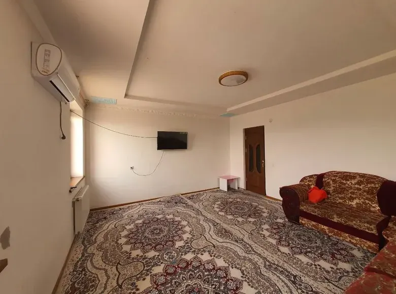 Sotiladi 2 xonali kvartira, 55 m², 3/5 qavat — Fargʻona shahri