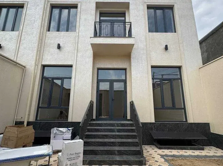Sotiladi 5 xonali hovli uy, 1.3 sotix, 150 m² — Sergeli tumani