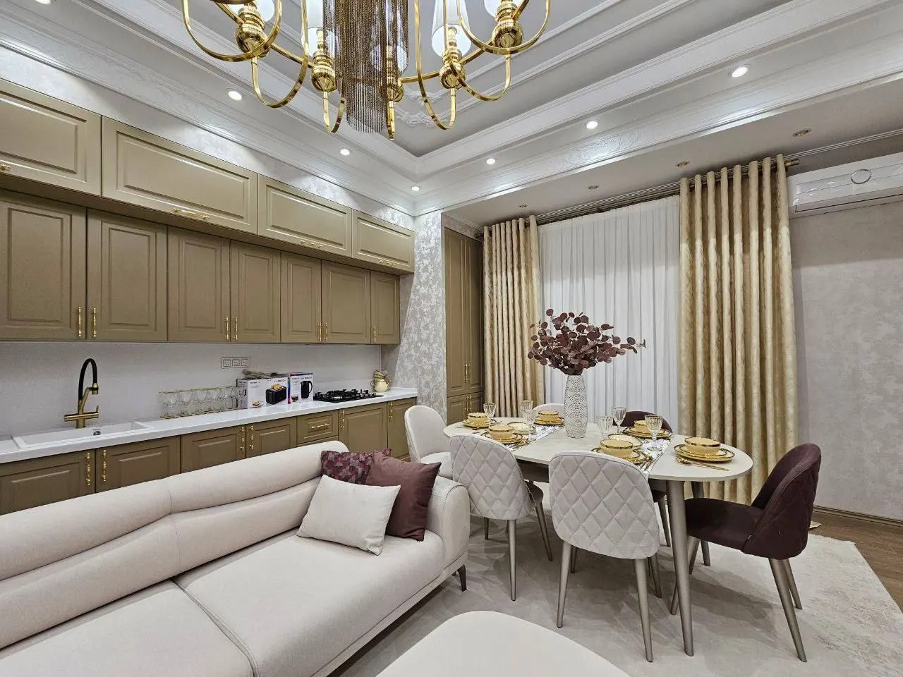 Ijaraga beriladi 4 xonali kvartira, 130 m², 5/8 qavat — Mirzo Ulugʻbek tumani