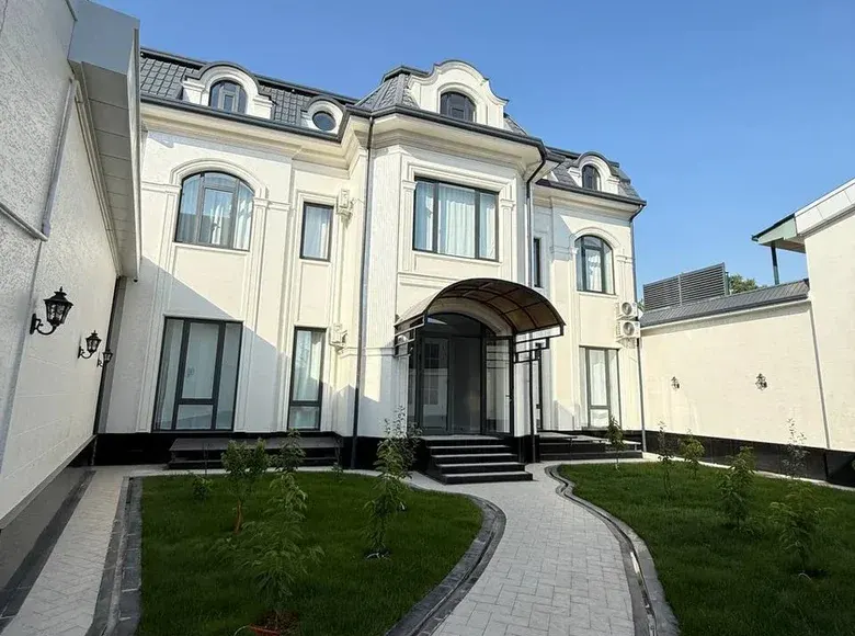 Сдаётся 10-комнатный дом, 5.6 сот., 800 м² — Мирзо-Улугбекский район