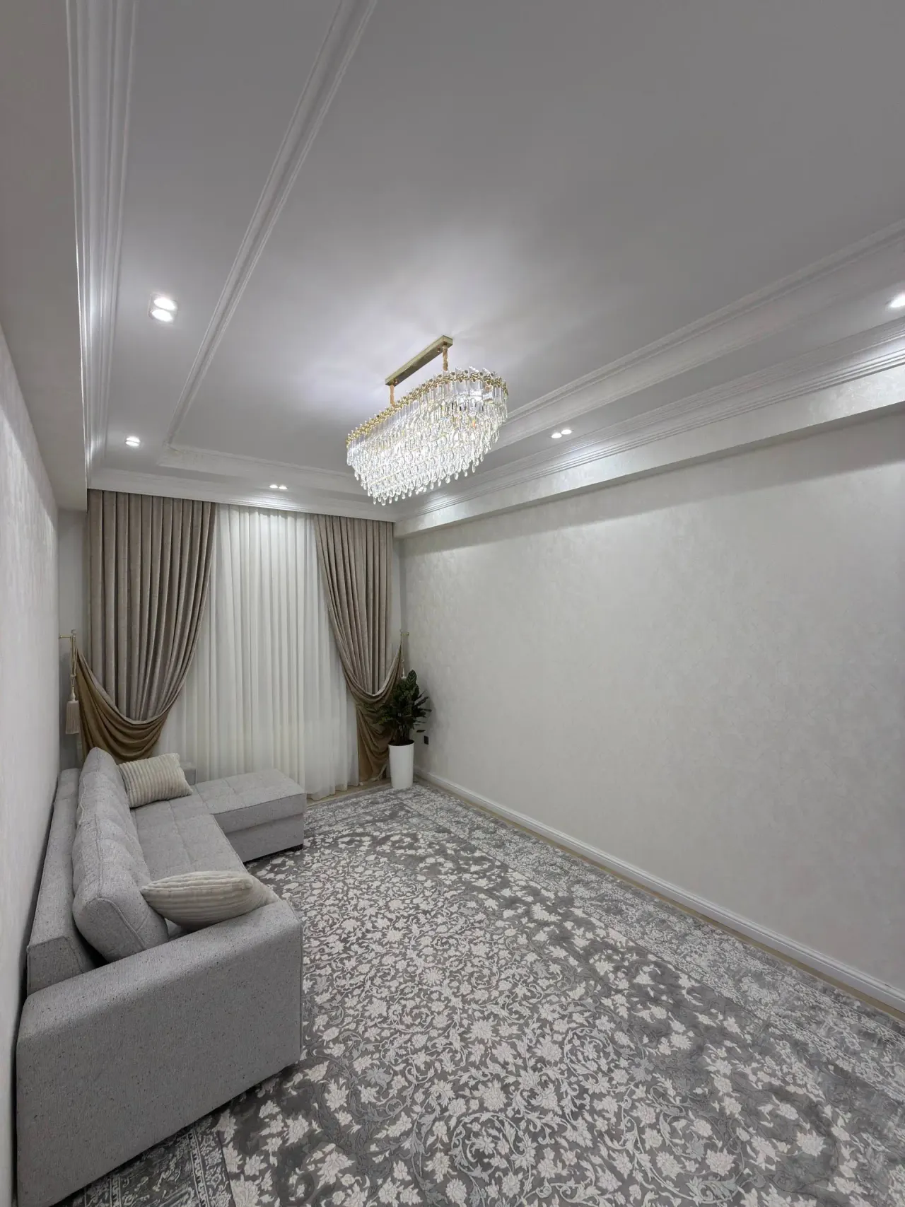 Ижарага берилади 2 хонали квартира, 65 м², 1/9 қават — Чилонзор тумани