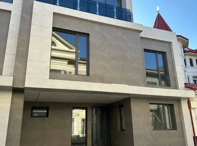 Сотилади 6 хонали ҳовли уй, 500 м² — Шайхонтоҳур тумани