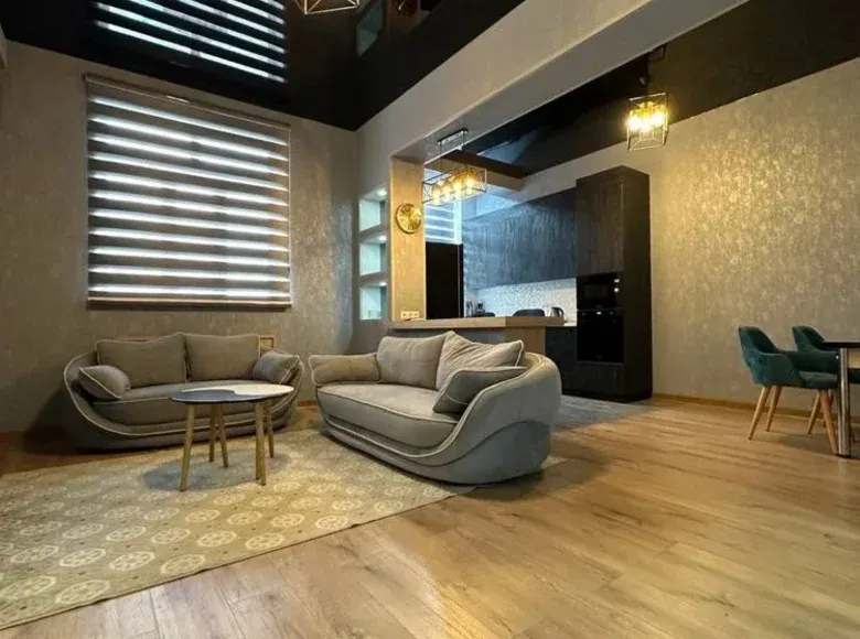 Сотилади 2 хонали квартира, 71 м², 3/8 қават — Мирзо Улуғбек тумани