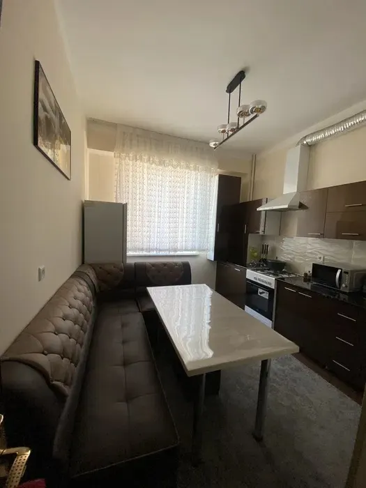 Ижарага берилади 3 хонали квартира, 96 м², 4/10 қават — Яшнобод тумани