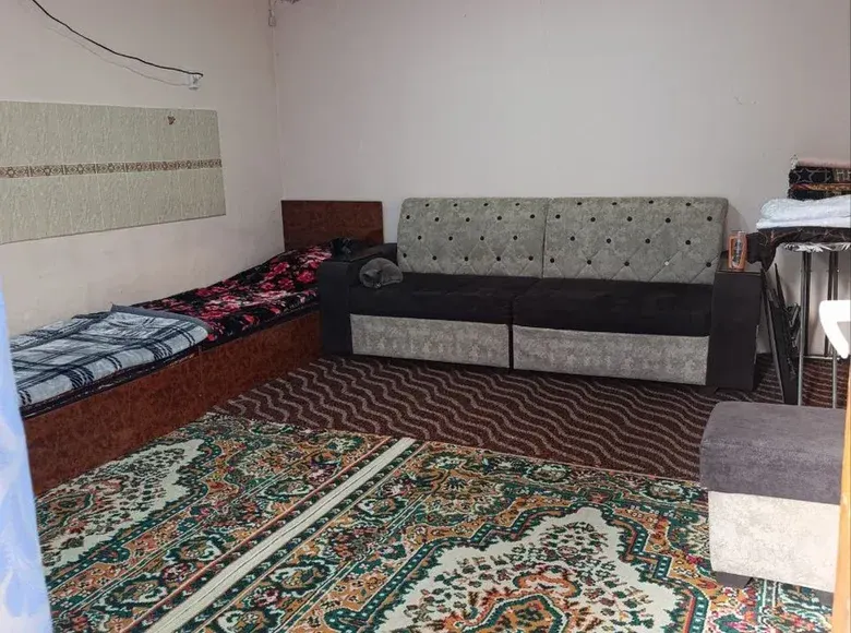 Sotiladi 5 xonali hovli uy — Mirobod tumani