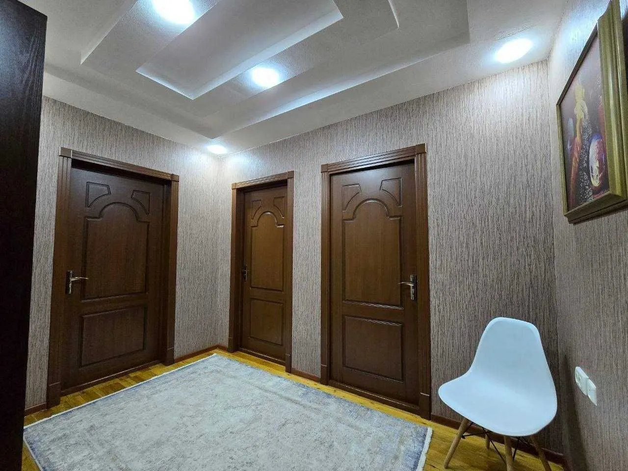 Sotiladi 2 xonali kvartira, 57 m², 2/4 qavat — Mirzo Ulugʻbek tumani