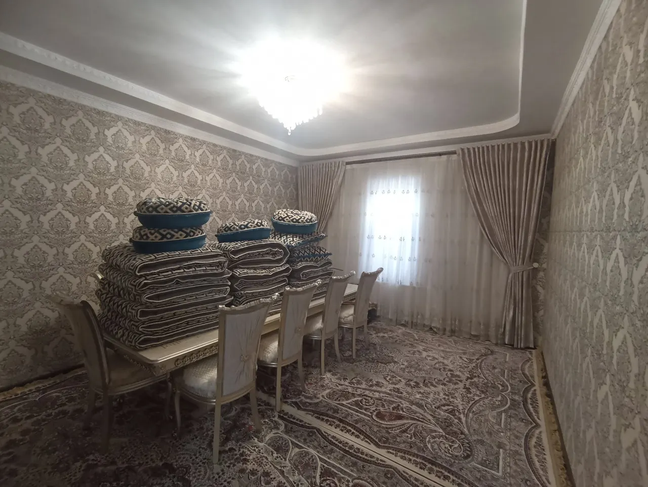Продаётся 3-комнатная квартира, 83 м², 2/5 этаж — Фергана