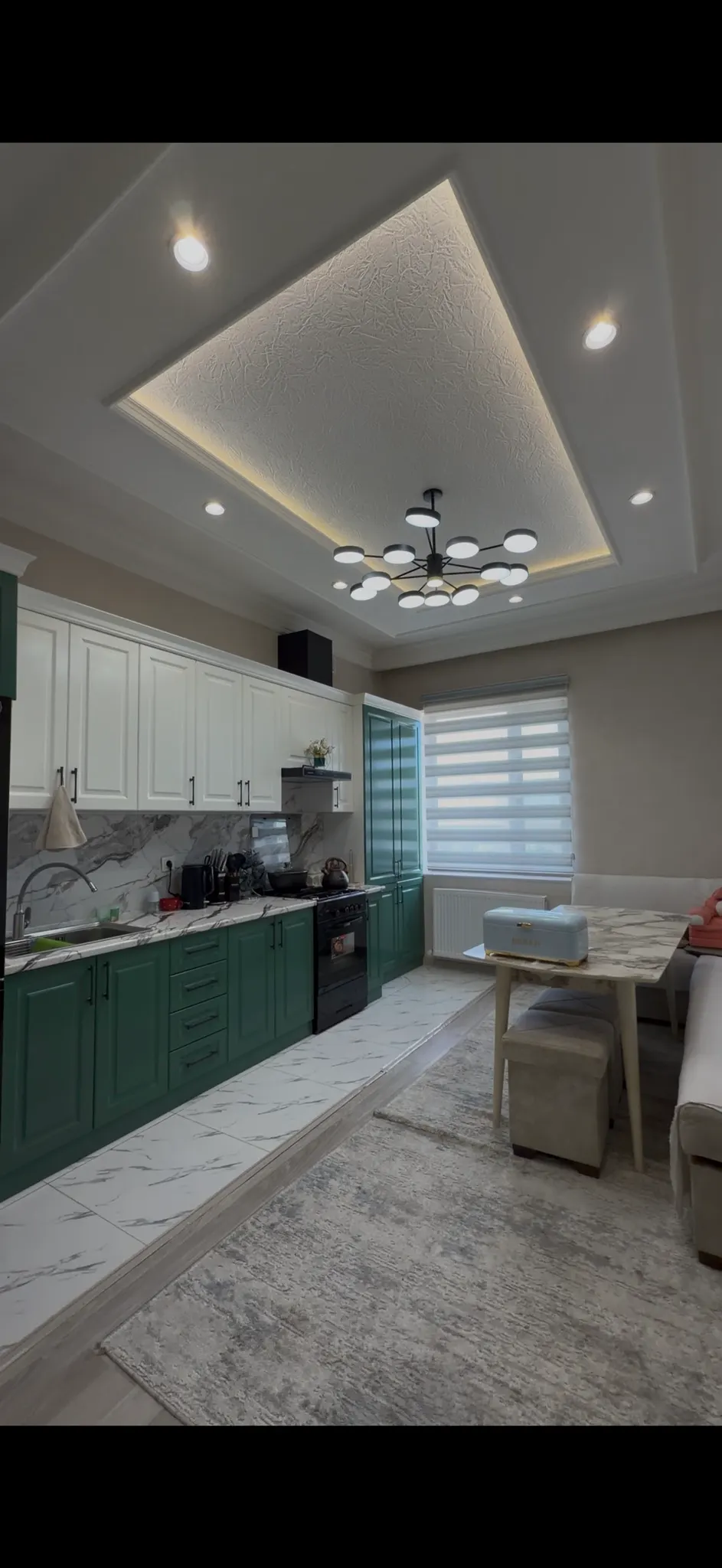 Продаётся 4-комнатная квартира, 110 м², 1/3 этаж — Учтепинский район
