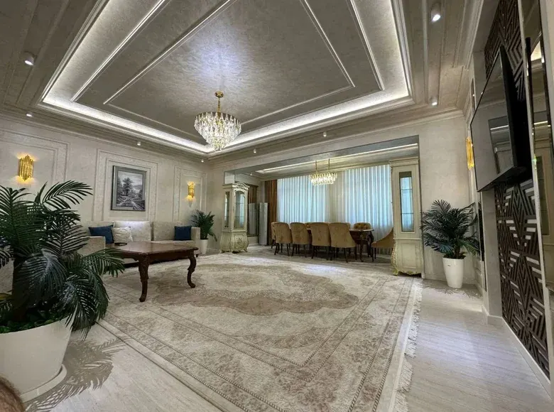 Сотилади 4 хонали квартира, 164 м², 3/4 қават — Миробод тумани