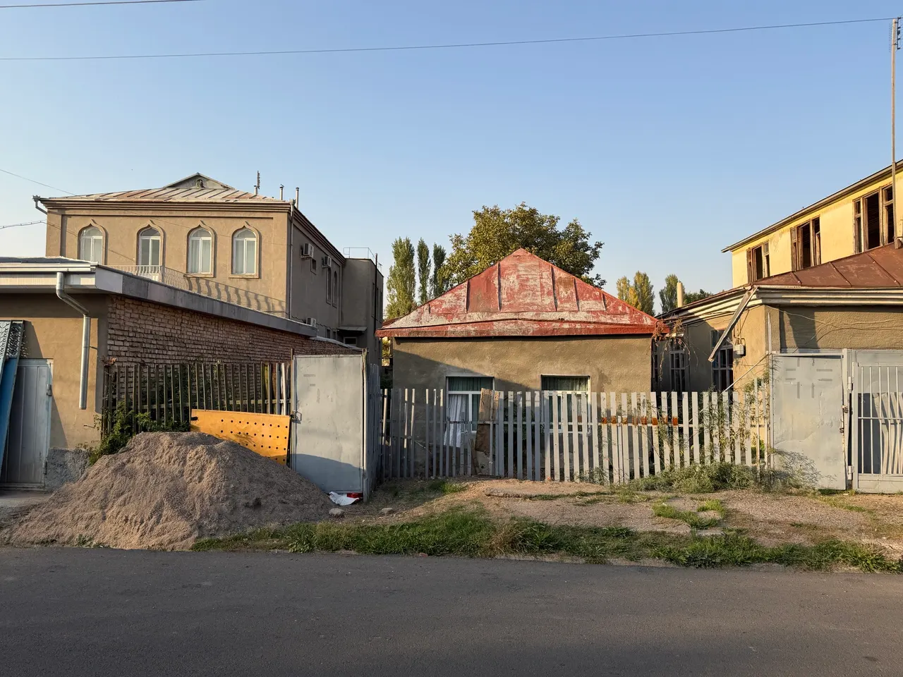 Сотилади ҳовли уй, 4 сотих, 1 қаватли — Чирчиқ шаҳри