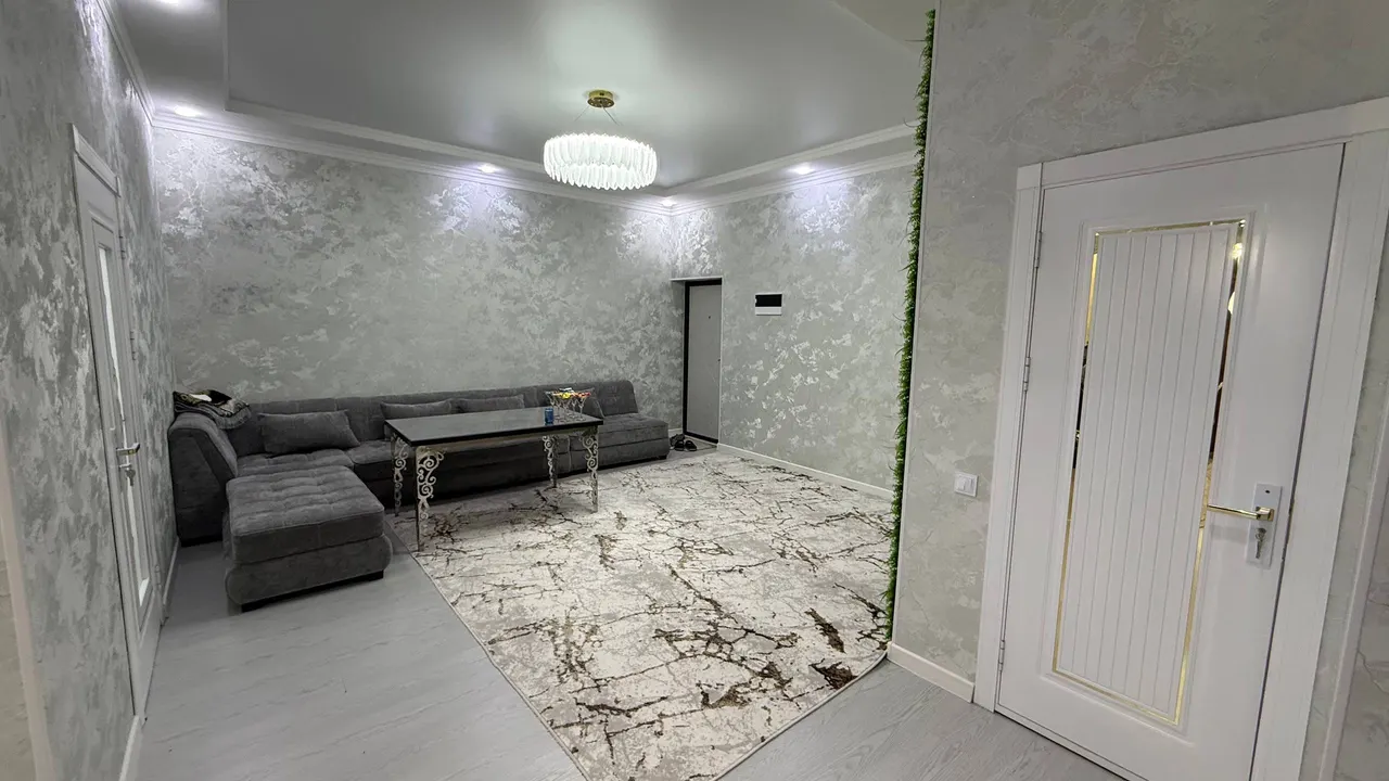 Sotiladi 2 xonali kvartira, 60 m², 5/8 qavat — Buxoro shahri