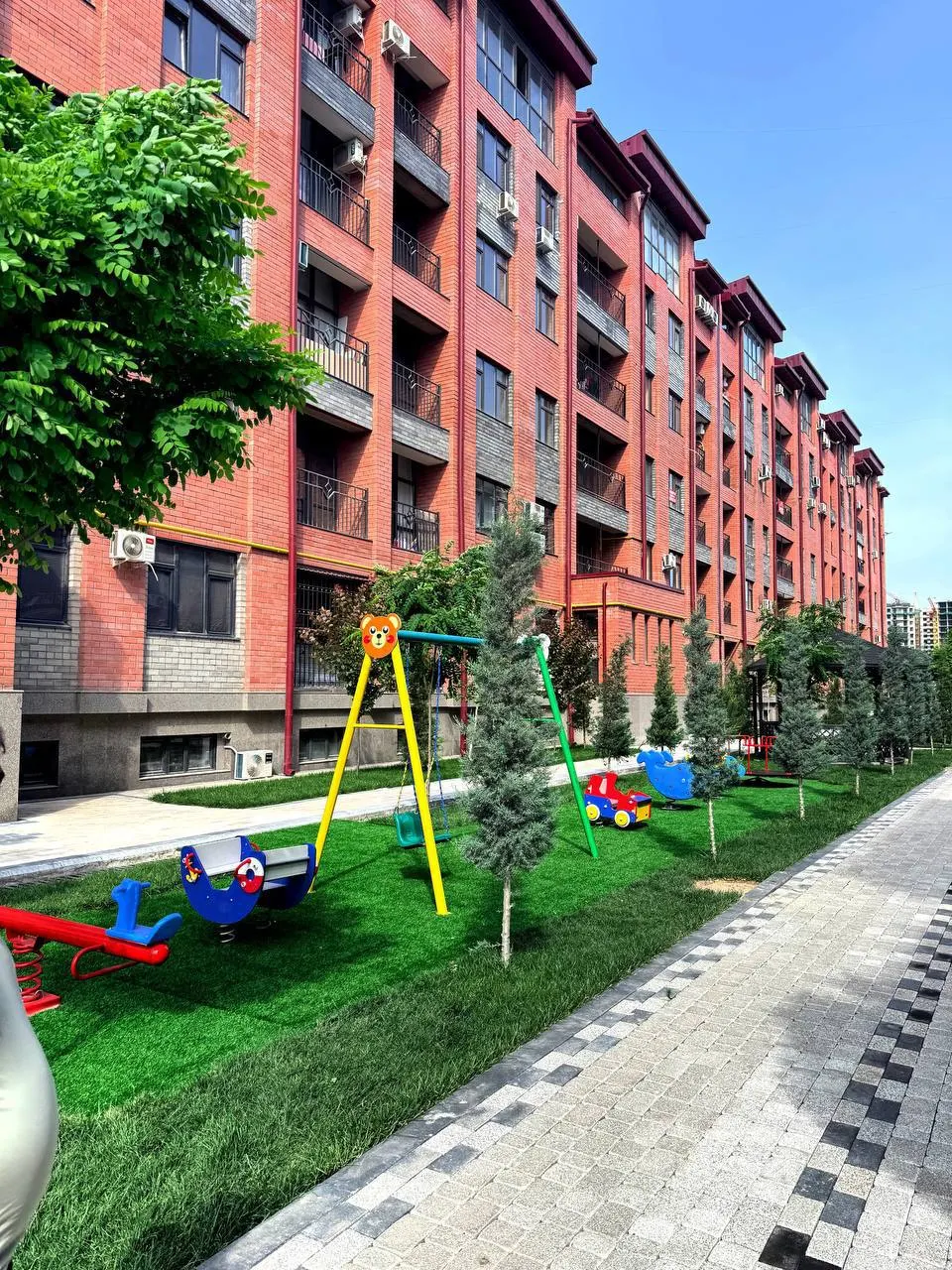 Продаётся 2-комнатная квартира, 42 м², 1/5 этаж — Яшнабадский район