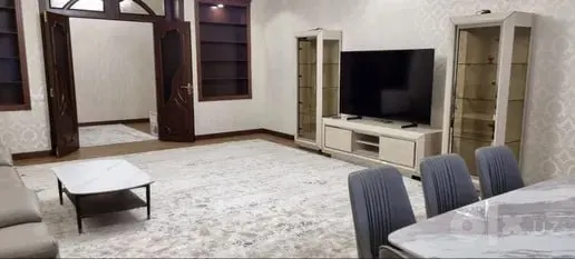Сдаётся 3-комнатная квартира, 144 м², 1/8 этаж — Яшнабадский район