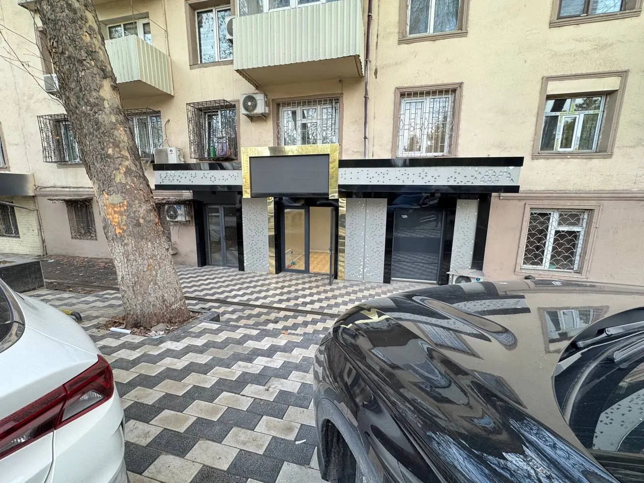 Ижарага берилади тижорат биноси, 75 м² — Яккасарой тумани