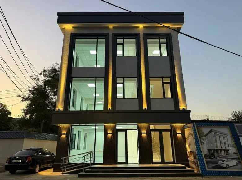 Sotiladi tijorat binosi, 340 m² — Mirobod tumani