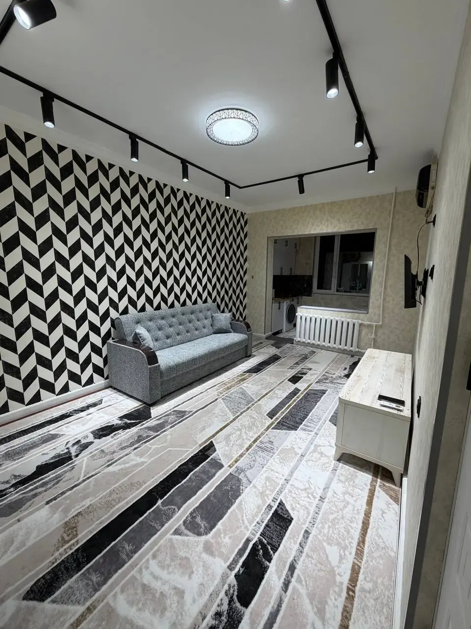 Ижарага берилади 2 хонали квартира, 45 м², 1/4 қават — Яккасарой тумани