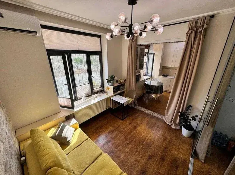 Sotiladi 2 xonali kvartira, 42 m², 1/10 qavat — Yakkasaroy tumani