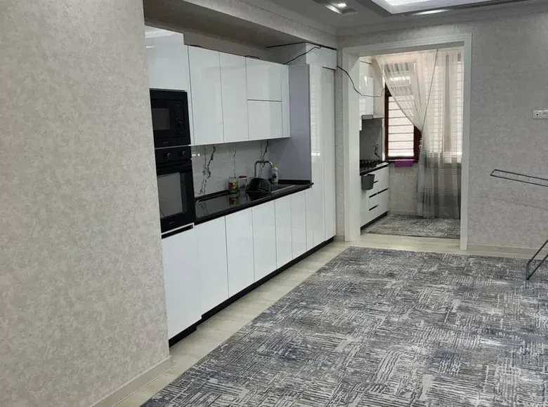 Ijaraga beriladi 3 xonali kvartira, 100 m², 5/6 qavat — Mirobod tumani