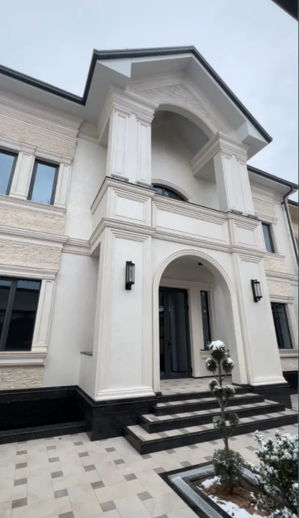 Сотилади 6 хонали ҳовли уй, 3 сотих, 530 м² — Мирзо Улуғбек тумани