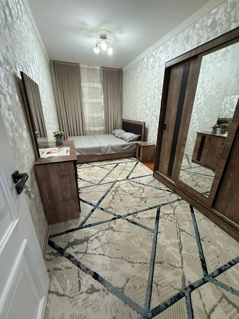Sotiladi 2 xonali kvartira, 45 m², 2/4 qavat — Chilonzor tumani