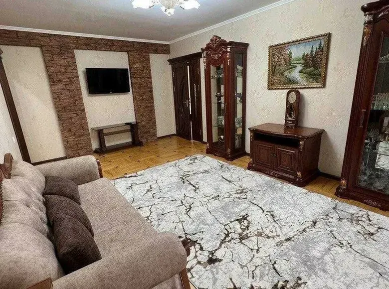 Sotiladi 4 xonali kvartira, 120 m², 2/6 qavat — Mirzo Ulugʻbek tumani
